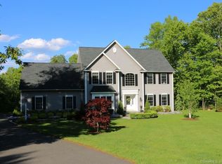 10 Butternut Ridge Rd, Oxford, CT 06478