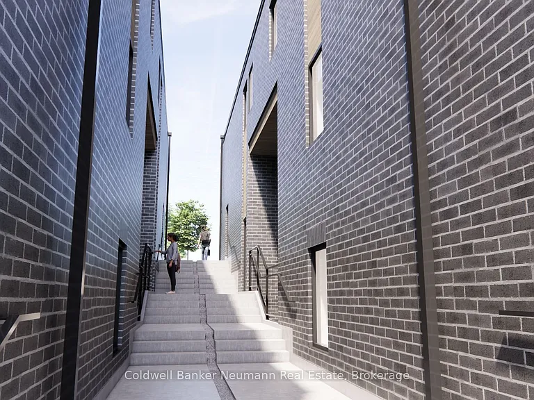 34 Landsdown Dr #2 — Photo 3