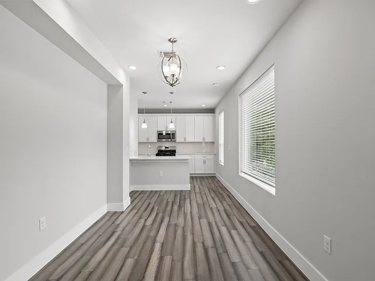 6109 Cherrylawn Cir #A — Photo 20