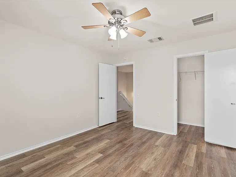 5825 Silver Screen Dr — Photo 21