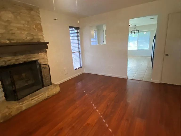 1508 No Mor Cv — Photo 6