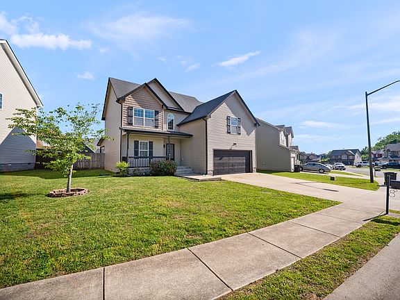 3rd image of 1284 Eagles View Dr