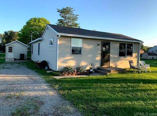 2237 18th Ave S, Escanaba, MI 49829