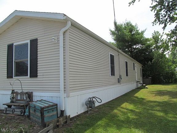 2nd image of 109 Marilyn Dr