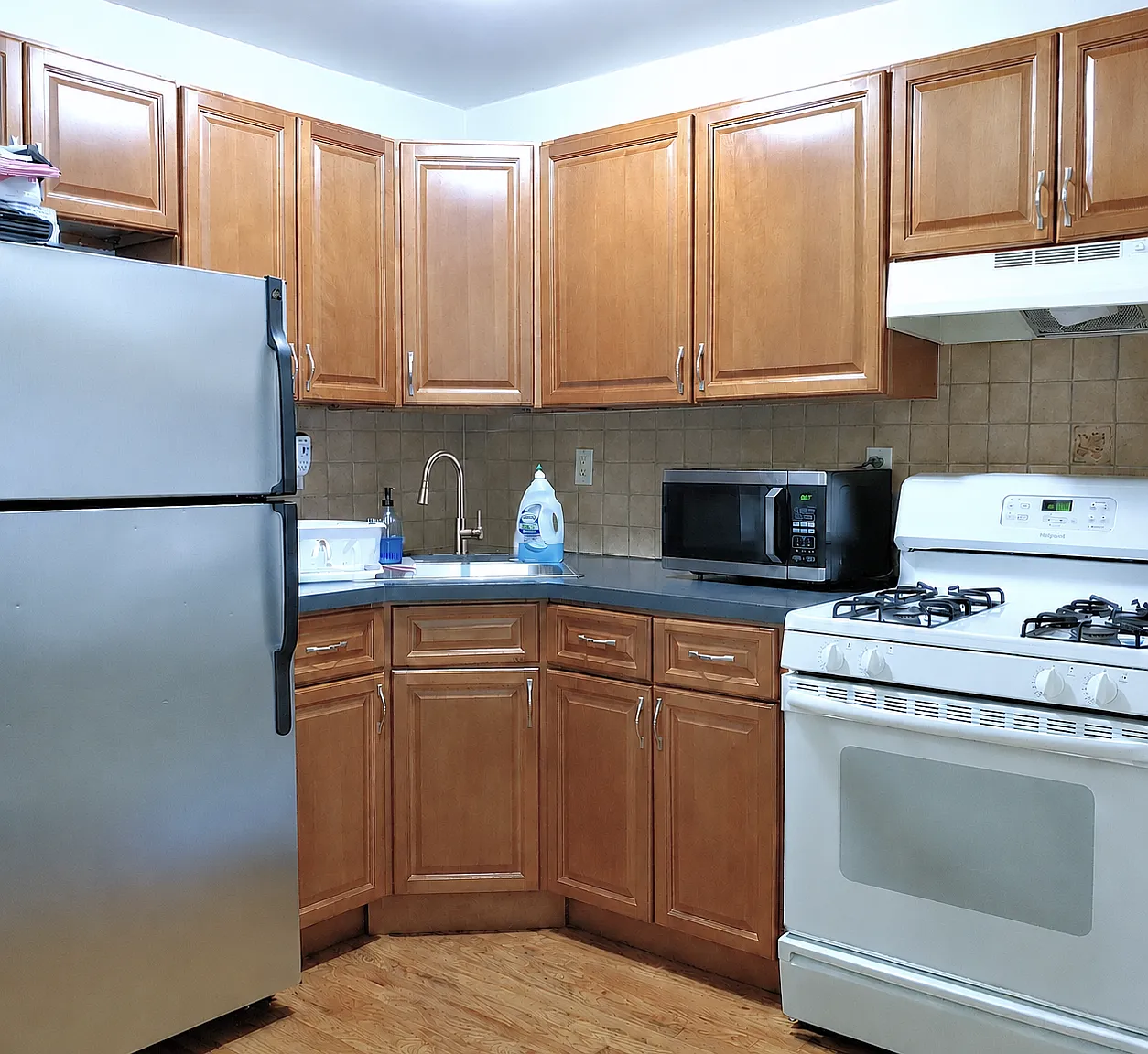 1071 Intervale Ave — Photo 3