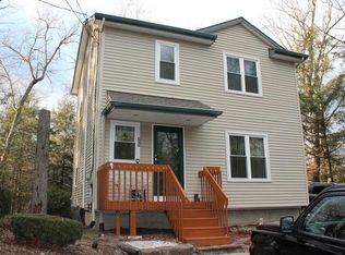 25 Maine Rd, Hewitt, NJ 07421