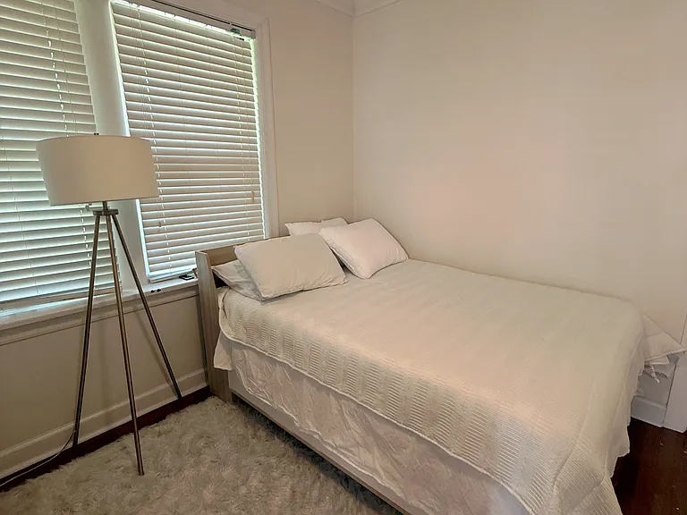 7500 Parkdale Ave — Photo 8