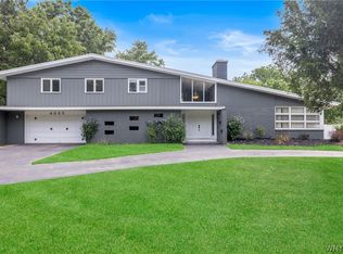 4885 Smiley Ter, Clarence, NY 14031