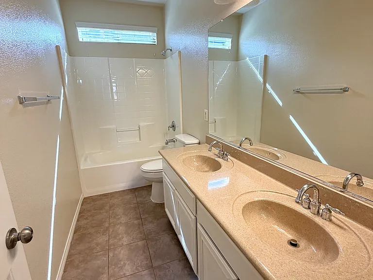 40220 Emily Pl — Photo 50