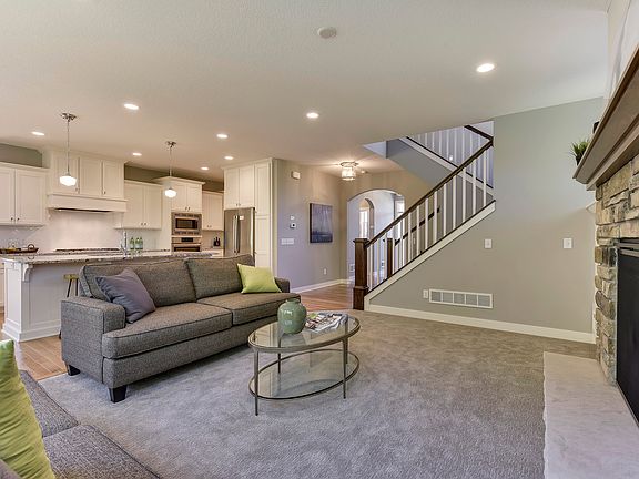 5th image of 2356 Woods Dr