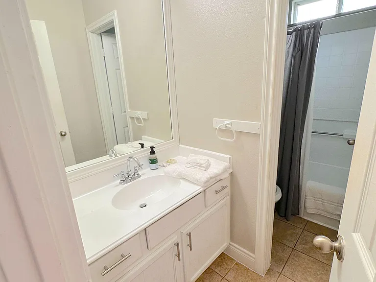 Bathroom 2 Area view
