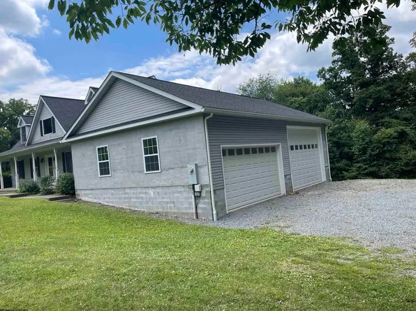 226 Quarry Run Rd, Morgantown, WV 26508