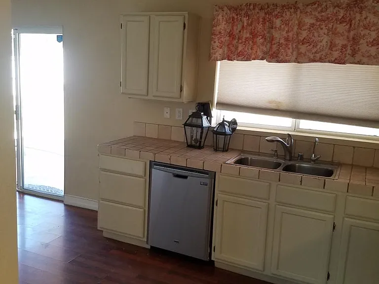 3056 Kaylyn St — Photo 11