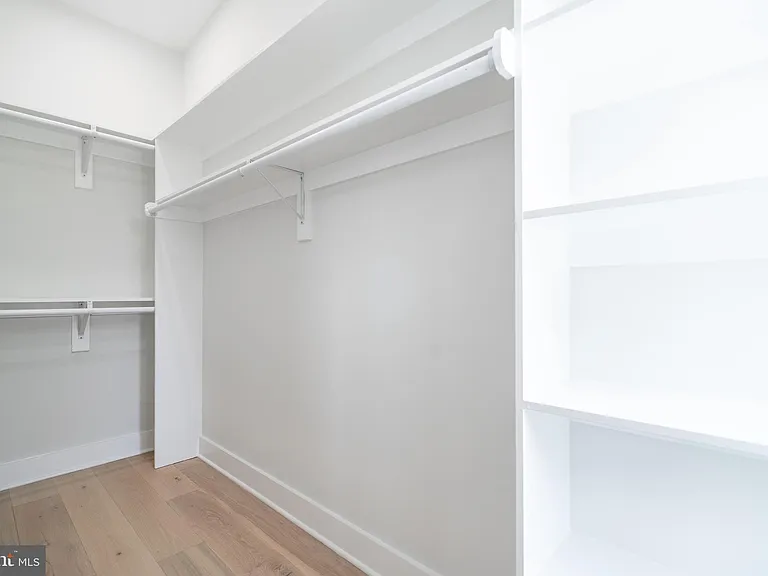 520 Irving St NW — Photo 25