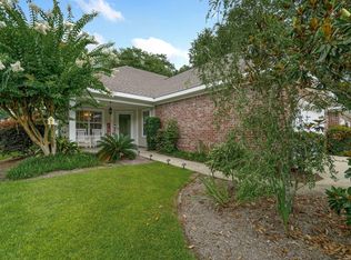 313 Sweetwater Ln, Hattiesburg, MS 39402