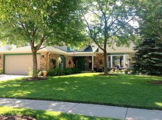 1115 Tracy Ln, Libertyville, IL 60048