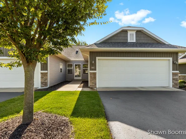 8105 Amber Crest Dr SW, Byron Center, MI 49315