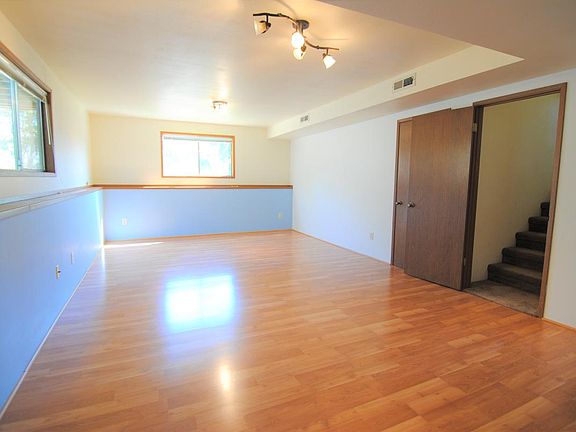 5th image of 620 12th St NE