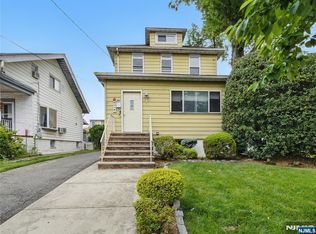 685 Maple Ave, Ridgefield, NJ 07657