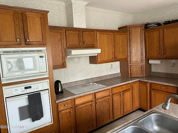 3rd image of 115 Lacy Ln