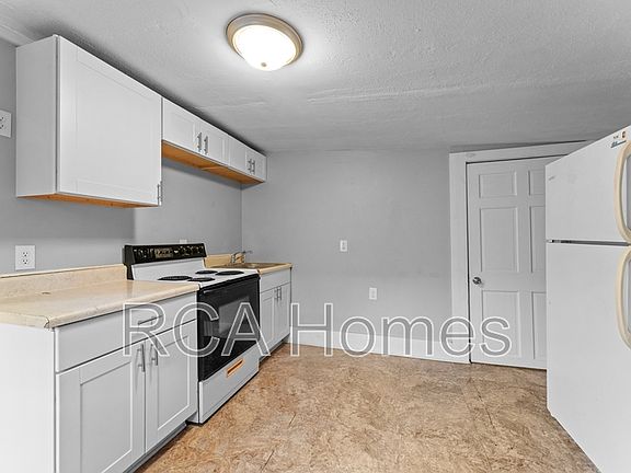 2nd image of 1011 Dreier Pl