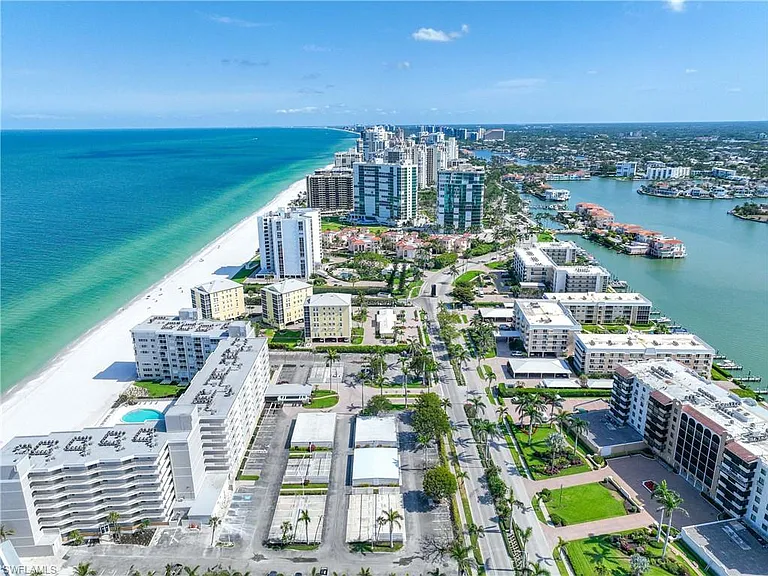 3443 Gulf Shore Blvd N #707 — Photo 42