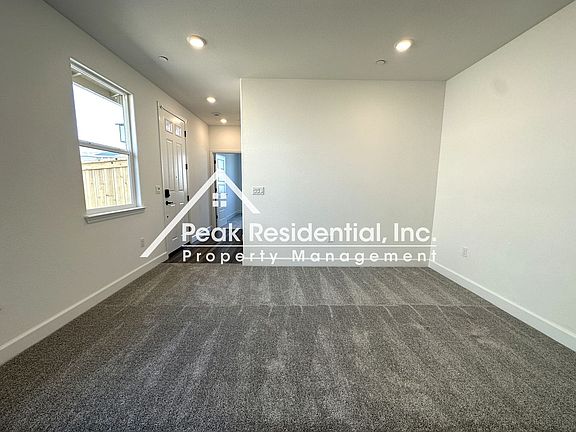 5th image of 4006 Watermist Way