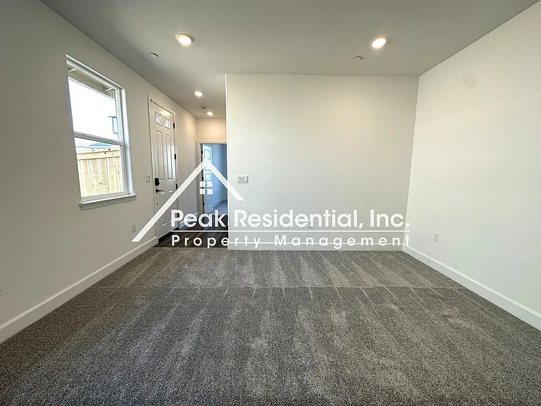 4006 Watermist Way — Photo 5