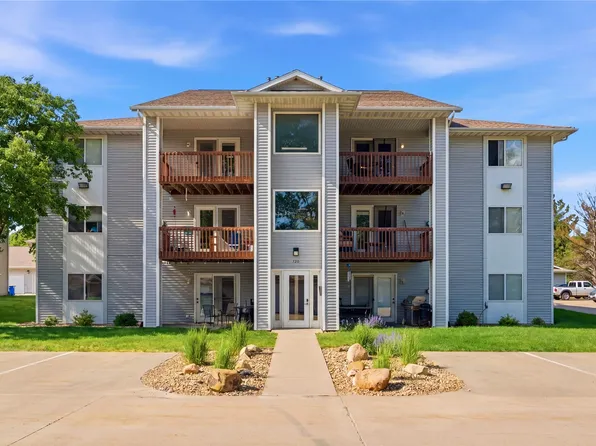 120 Shannon Dr Unit 10, North Liberty, IA 52317