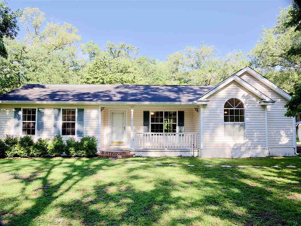 1st image of 128 Summerwind Cir E