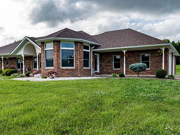 2nd image of 5722 Bridlespur Ln