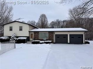5376 Owosso Rd, Fowlerville, MI 48836