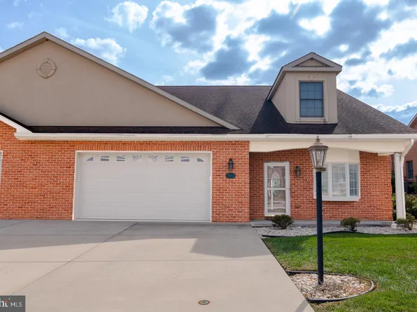 19413 Moonstone Dr, Hagerstown, MD 21742