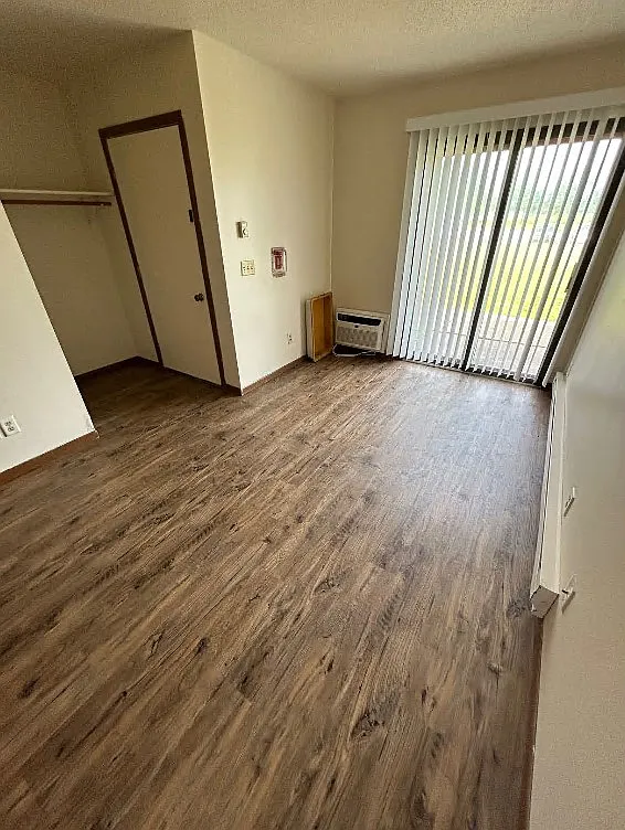 370 E. Birch Ave. — Photo 3