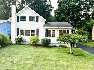 228 Chestnut St, North Syracuse, NY