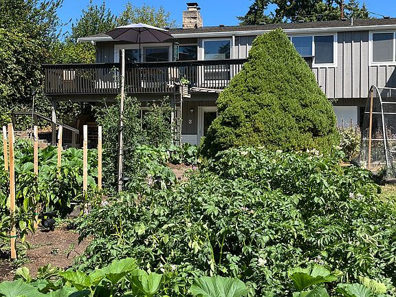 Entrance to Unit #3 and Garden
