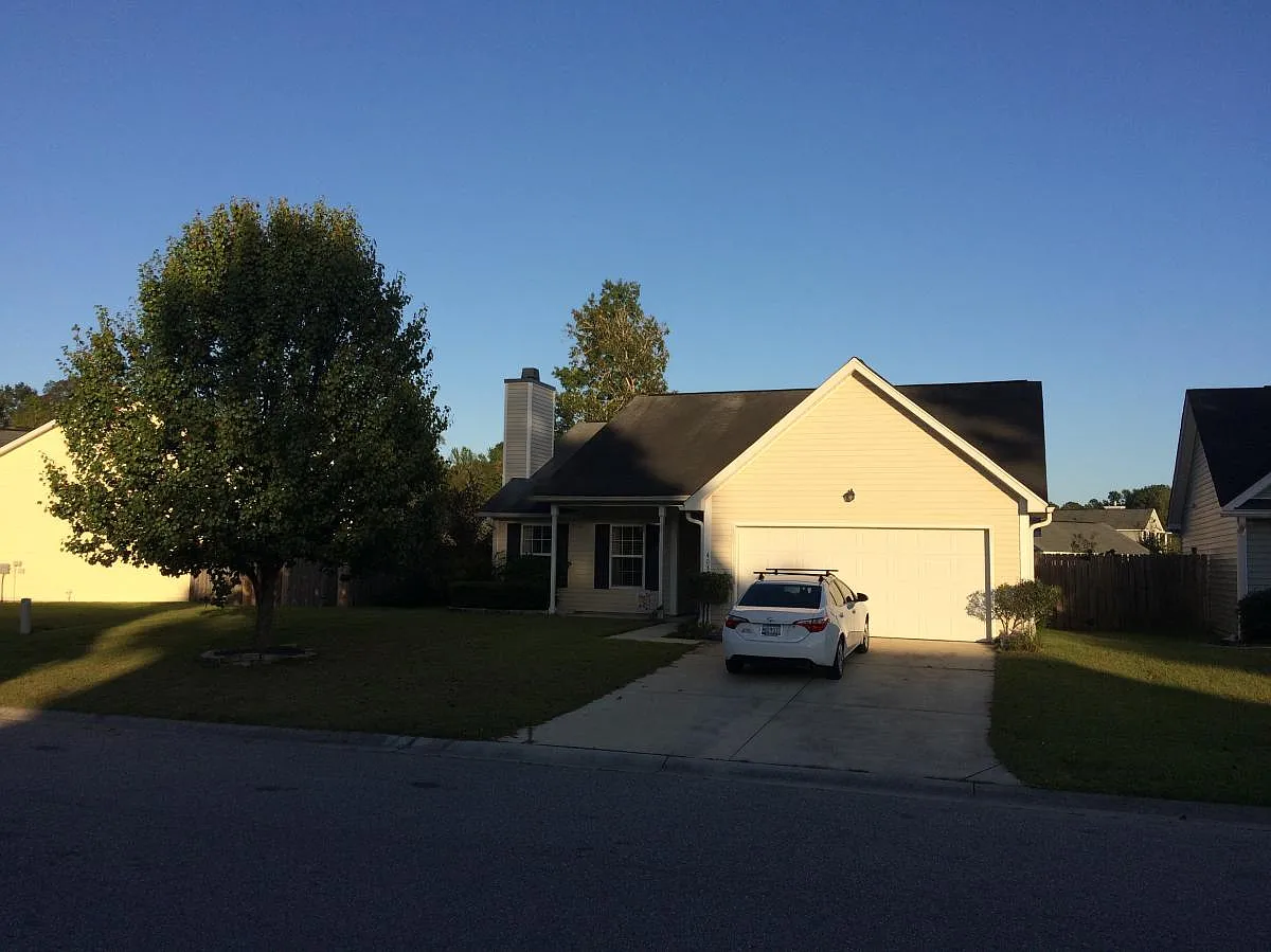 Building Photo - 403 Equinox Cir