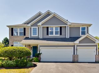 2216 Monument Ct, Gurnee, IL 60031