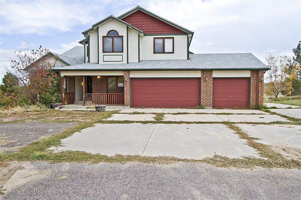 Exterior - Front