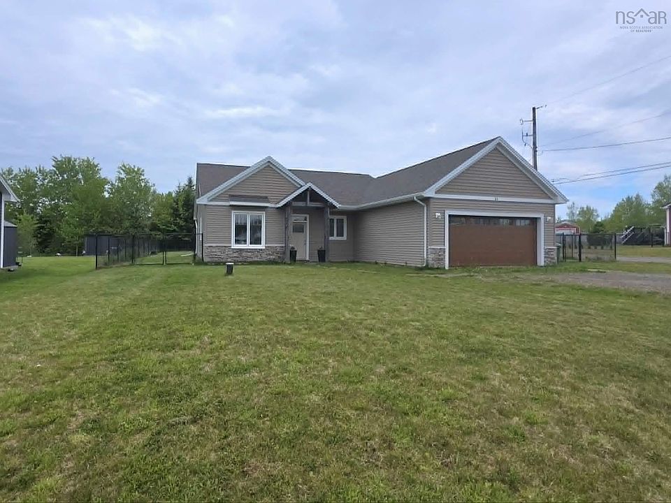 1st image of 21 Wexford Dr