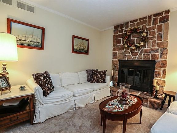 5th image of 7 Braintree Cres