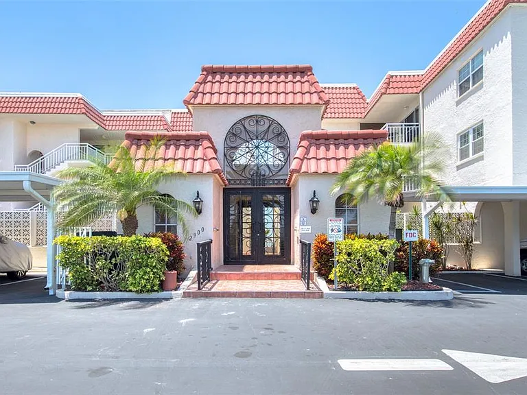 2900 Gulf Blvd #211 — Photo 38