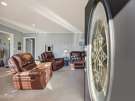 5th image of 1623 Montvale Rd