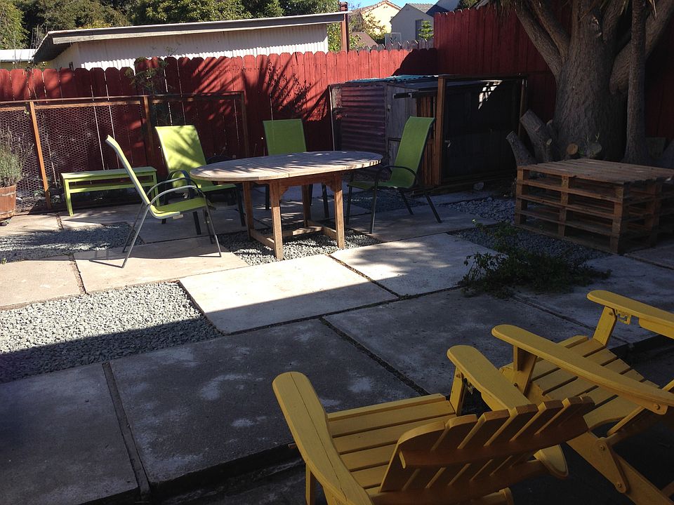 2nd image of 513 Evelyn Ave
