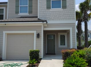 13116 Annies Walk Dr, Jacksonville, FL 32218