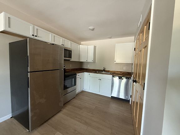 3rd image of 2980 Sevier Ave #D2