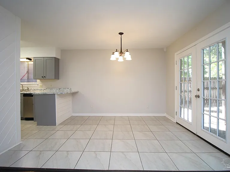 7225 Dogwood Terrace Dr — Photo 8