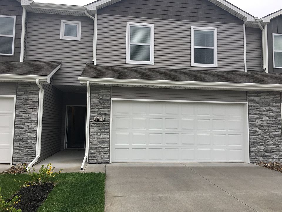 1st image of 2613 NW Lois Ln