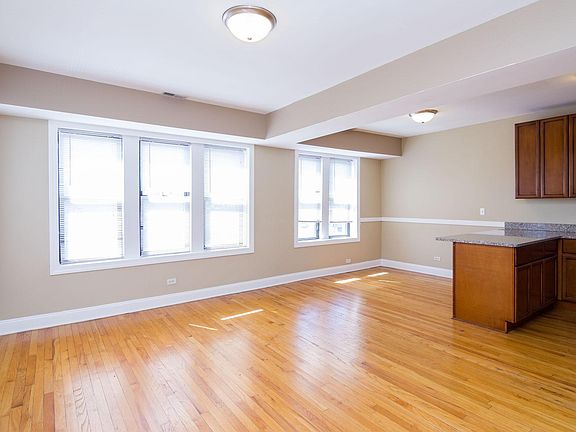 2nd image of 3731 N Elston Ave APT 3N