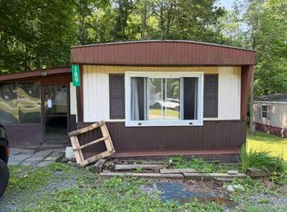 189 Bartion Ct, Bartonsville, PA 18321